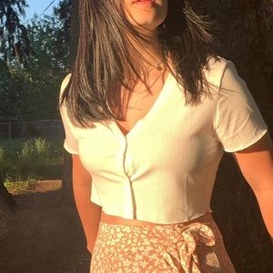 Button Front Crop Top Size L